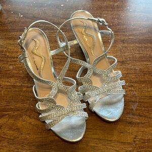 Silver Glitz Heels, 6.5